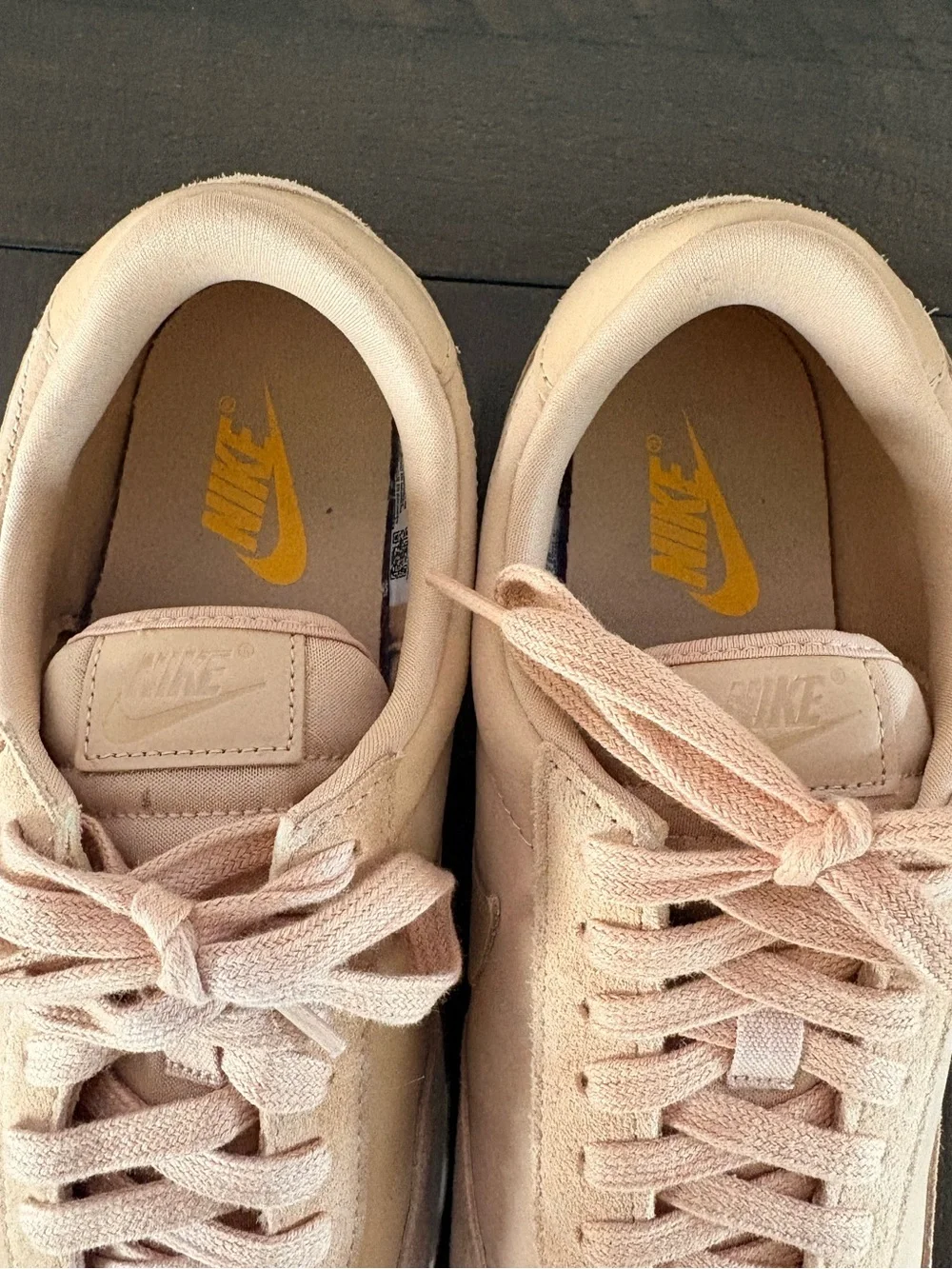 Like New - Nike Retro Runners in Light Beige - Picture 7 of 11